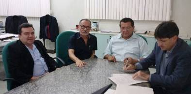 UVA recebe doação de veículo do Governo do Estado para Projeto de Extensão Rural