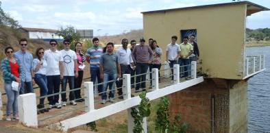 Alunos de Engenharia Civil da UVA fazem visita técnica ao açude Forquilha