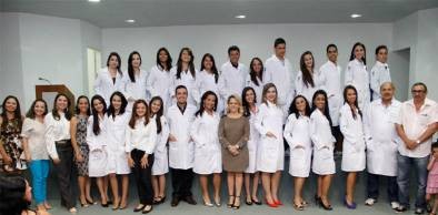 Curso de Enfermagem da UVA realiza Cerimônia do Jaleco Branco