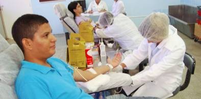 Alunos da UVA participam do Trote Solidário