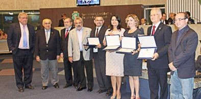 Sessão especial da Assembléia homanageia os 43 anos da UVA