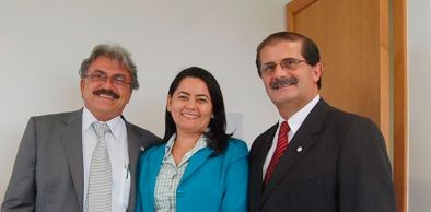 Vice-reitora da UVA participa da posse do presidente da Abruem