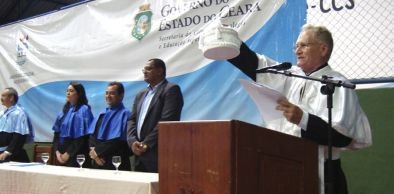 UVA faz outorga de grau para 350 formandos 