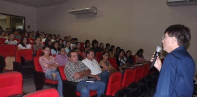 Reitor da UVA ministra palestra em comemoração ao Dia do Zootecnista