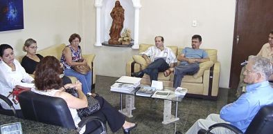 Comissão da FINEP avalia andamento de projeto na UVA