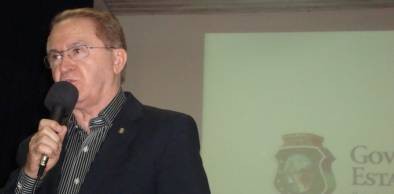 Reitora da UVA participa de palestra sobre nova legislação de convênios