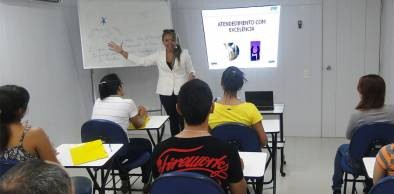 Pró-Reitoria de Administração da UVA realiza o curso Atendimento com Excelência