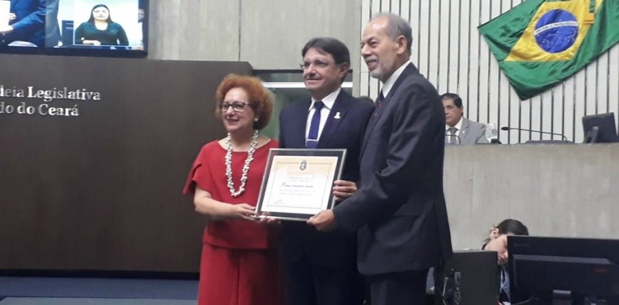 Reitor da UVA é homenageado durante Sessão Solene na Assembleia Legislativa pelo centenário das observações do Eclipse Solar de 1919, em Sobral.