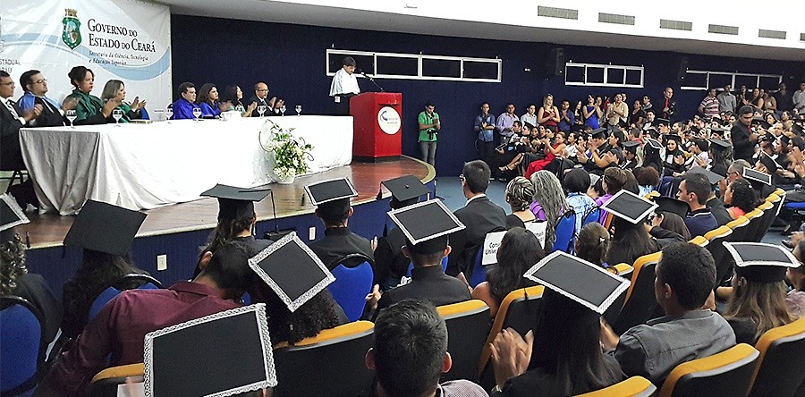 Ciclo de Outorga de Grau do Semestre 2015.2 encerra nesta quinta-feira