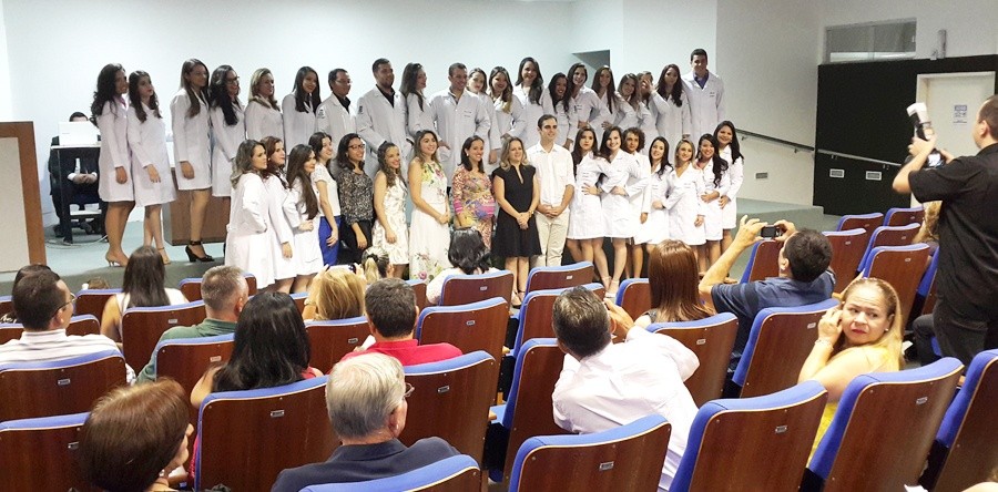 Curso de Enfermagem promove cerimônia que marca início das atividades de internato de nova turma