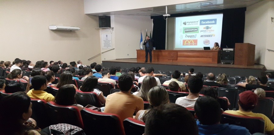 Curso de Zootecnia da UVA promove palestra sobre Empreendedorismo no Agronegócio