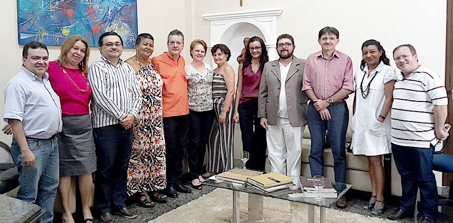 Reitor da UVA dá posse a professor do Curso de Letras