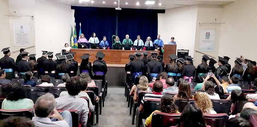 UVA Outorga Grau a formandos remanescentes do Semestre 2015.2 em solenidade no campus da Betânia