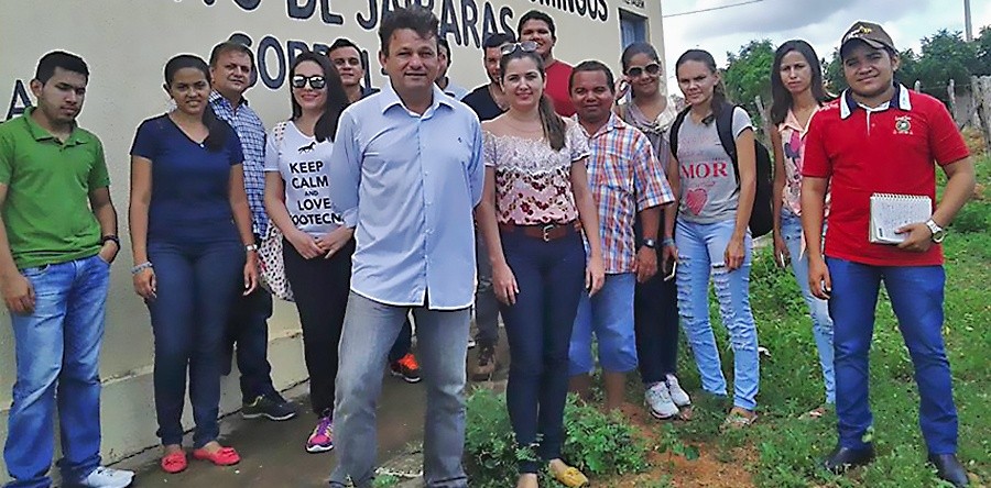 Alunos de Zootecnia UVA participam de atividade de campo sobre Produção Sustentável