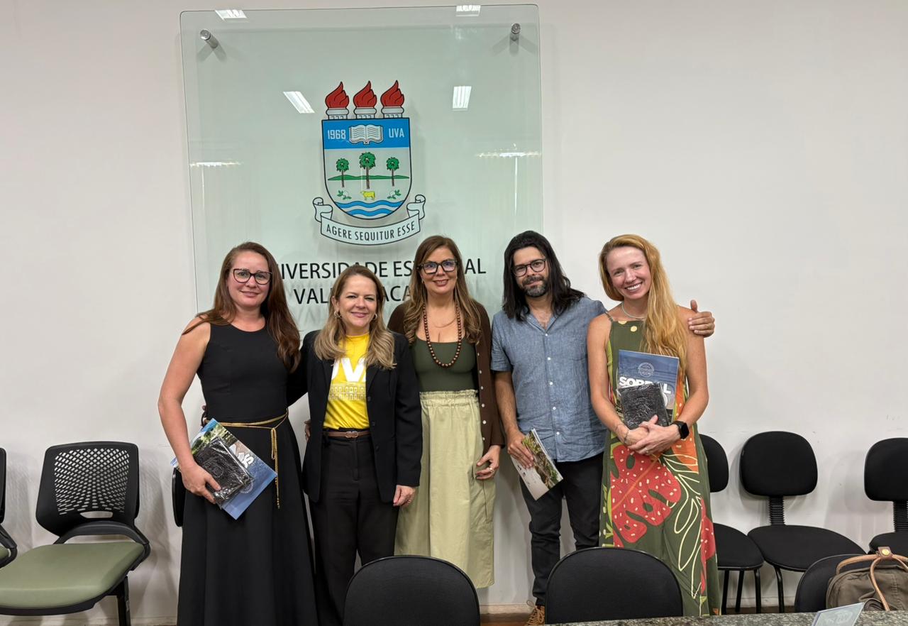 Três novos professores efetivos são empossados para o curso de Pedagogia